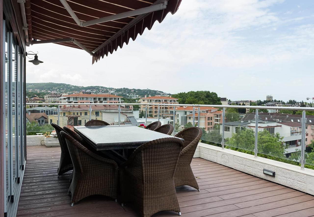 Under The Stars - Lux Penthouse With Pool And Terrace By Flat Mаnager Apartment Sf. Constantin și Elena Exterior foto